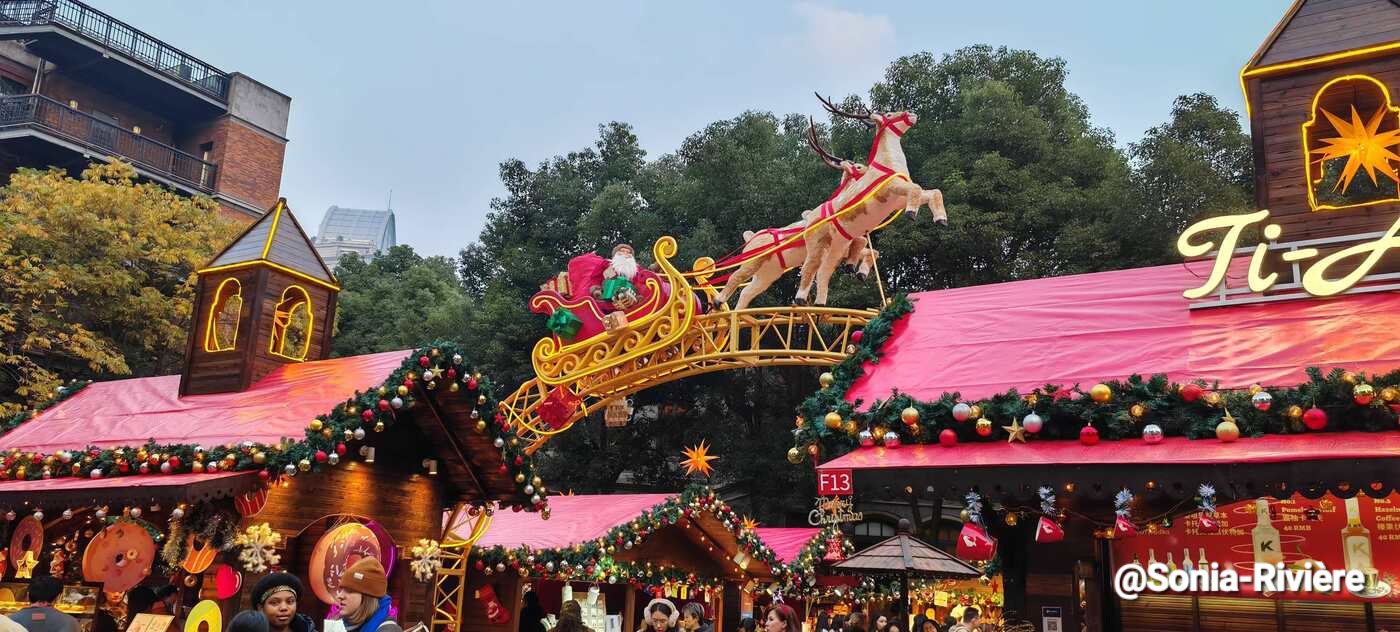 Un Noël Magique au Cœur de Shanghai :…