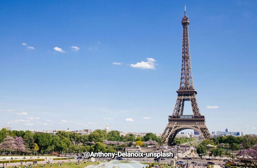 La tour Eiffel : le géant de fer qui veille…