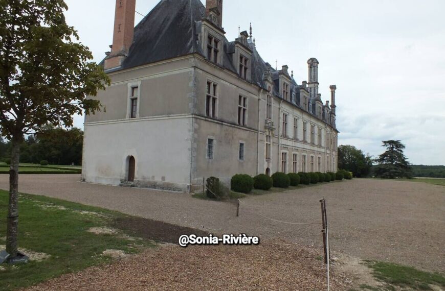 Le Château de Beauregard : Un Voyage à Travers l’Histoire