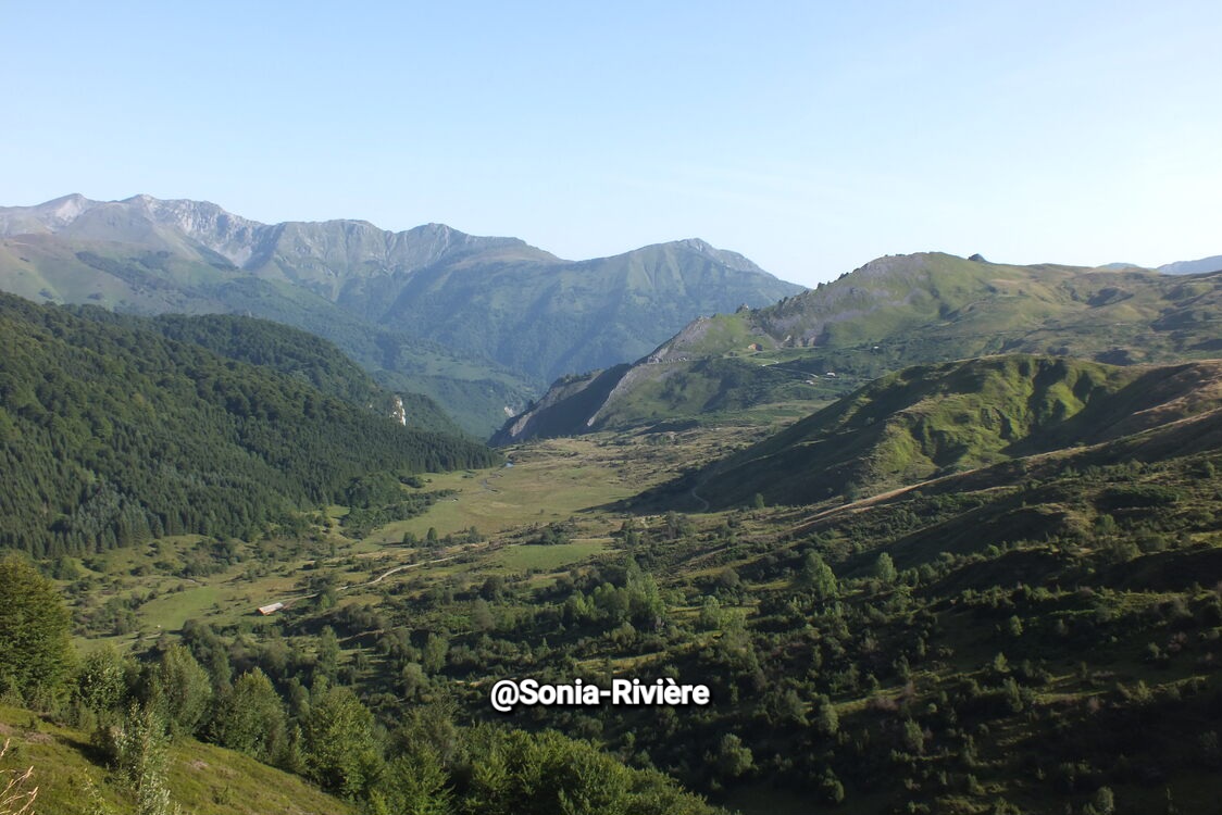 Les Pyrénées : un voyage au cœur de la nature et des traditions