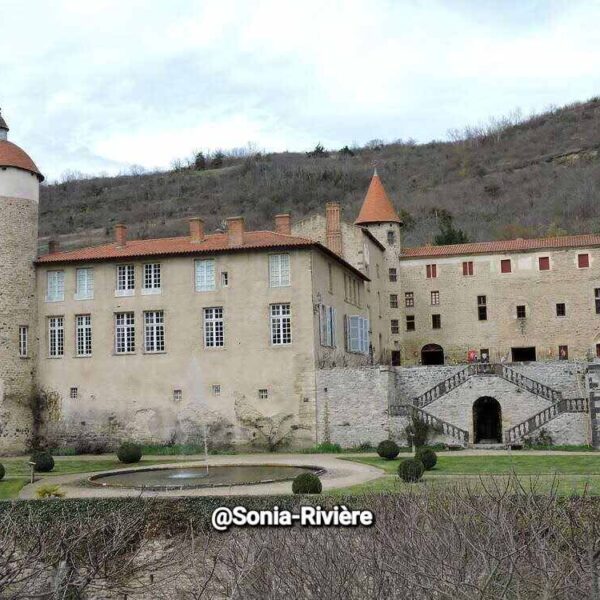 Le château de la Bâtisse à Chanonat